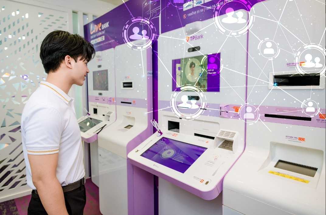 Đối chiếu sinh trắc học từng giao dịch ngăn chặn gian lận, bảo vệ khách hàng